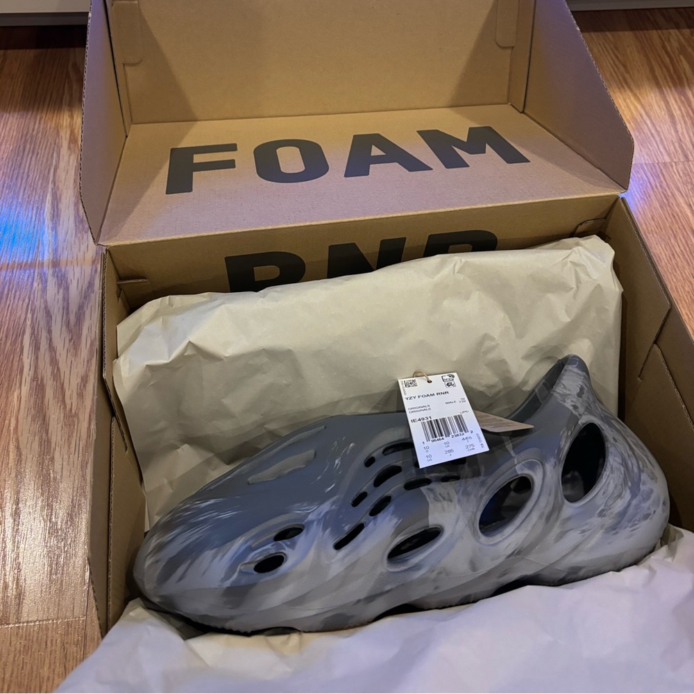 Adidas Yeezy Foam RNR MX Granite